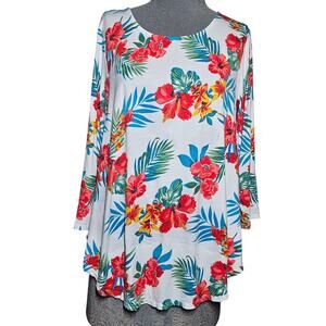 Tropical Floral Tee Size Medium